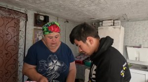 Дачные дела продолжаются/ обрезаем кусты и деревья/ мариную мяско/.