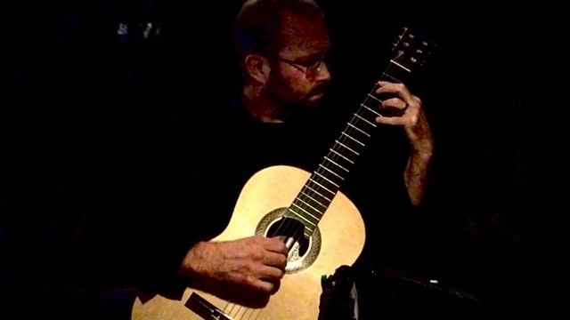 Estudio in E minor. Francisco Tàrrega. Classical guitar played by: Tobias Nilsson. смотреть онлайн
