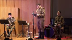 «Ехал я из Берлина», солист Денис Болдов