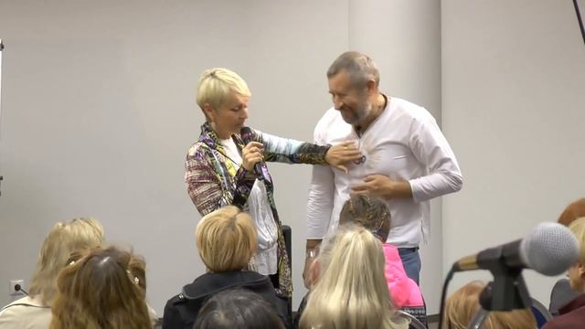 Джасмухин. Екатеринбург. День 1. 25 сентября 2013г. смотреть онлайн