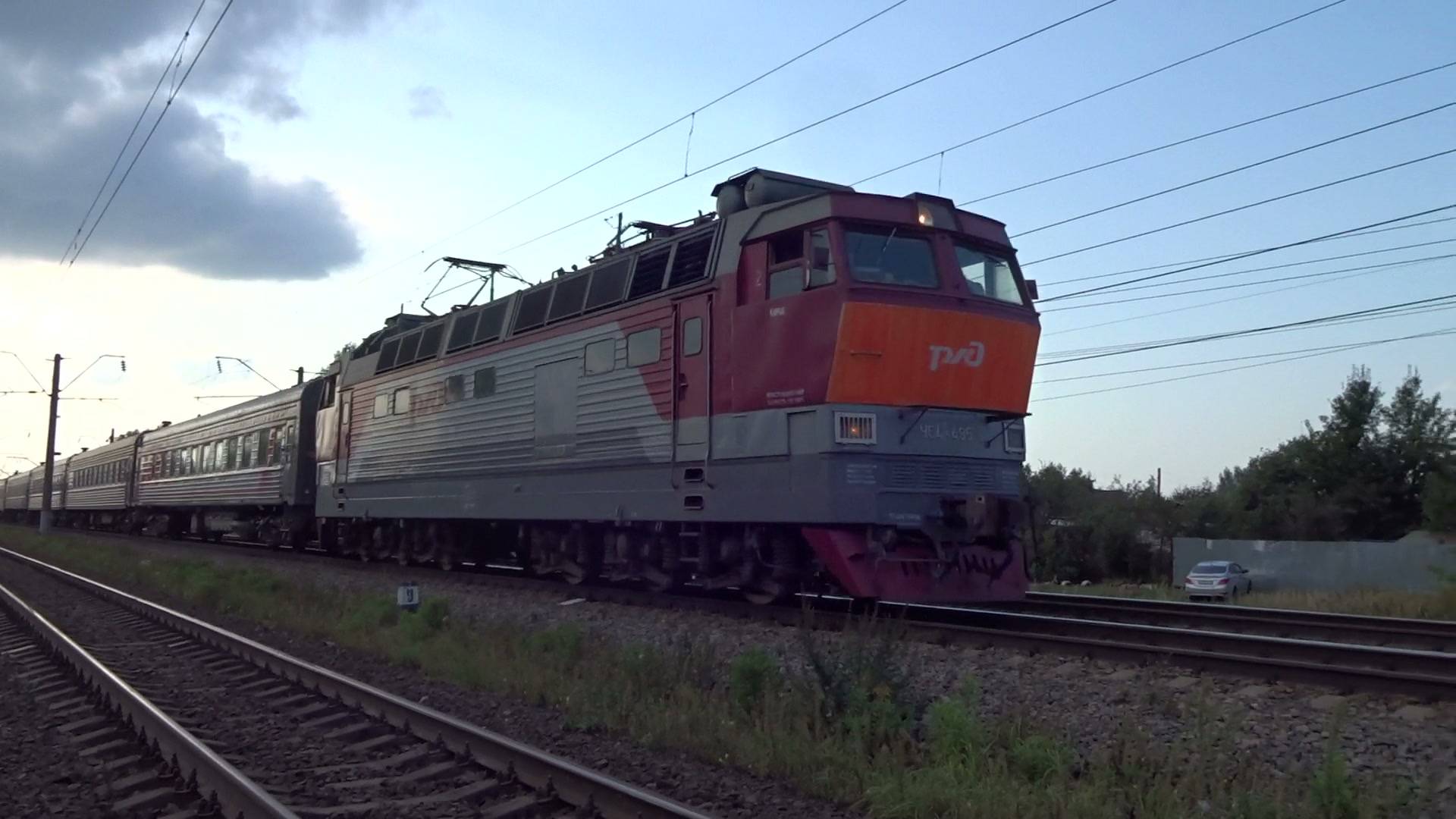 Электровоз ЧС4т-495 со скорым поездом №047А Санкт-Петербург - Самара смотреть онлайн