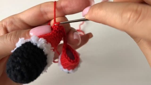 САНТА КЛАУС КРЮЧКОМ МАСТЕР КЛАСС. Новогодняя игрушка Амигуруми смотреть онлайн