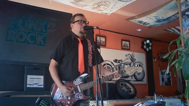 PunkRock Holiday - TheSmokish смотреть онлайн