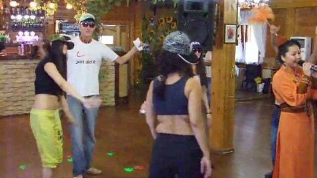 Sensation dance with Mix of Rap and Opera. смотреть онлайн