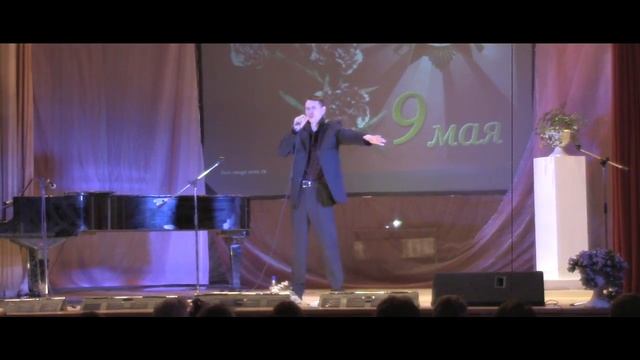 Поет - Димитрий Сарников ( архивная запись ) смотреть онлайн