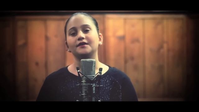 משה פרץ ואגם בוחבוט - ילדה קטנה (קליפ) смотреть онлайн