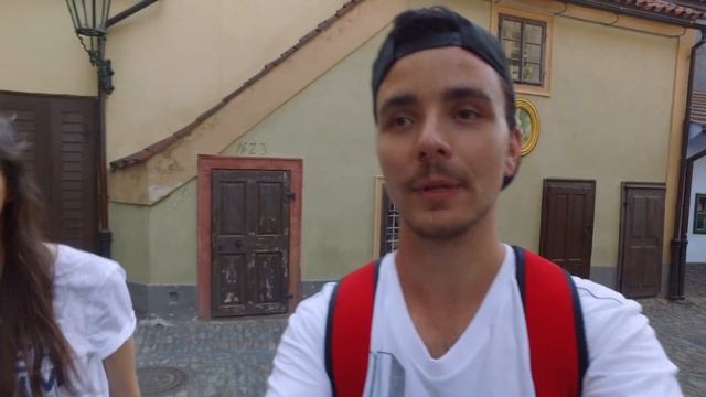 Прага #1 ПАВЛИНЫ // ТРАДИЦИОННАЯ ЕДА// МУЗЕЙ ЭППЛ смотреть онлайн