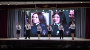 "Попурри песен о полиции"