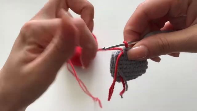 КОСМОНАВТ КРЮЧКОМ/ МАСТЕР КЛАСС ПО ВЯЗАНИЮ/ Амигуруми для начинающих смотреть онлайн