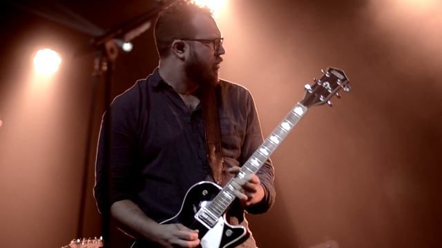 Gomez - Revolutionary Kind - Live at Whisky Sessions смотреть онлайн