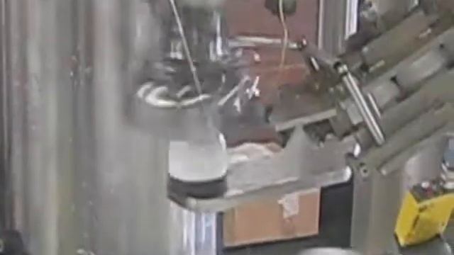 Роторная укупорочная машина CAPLINE ROT (Пакинг Групп) смотреть онлайн