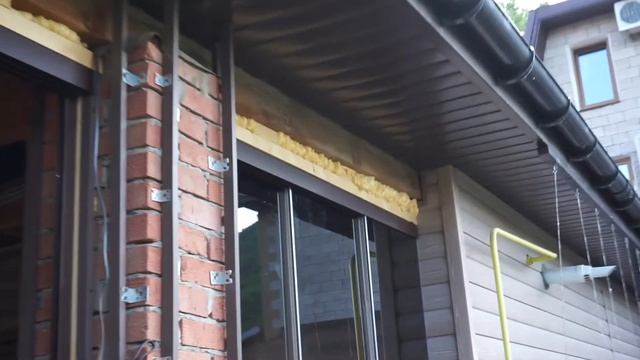 Безрамное остекление Claroflex с бронзовым стеклом смотреть онлайн