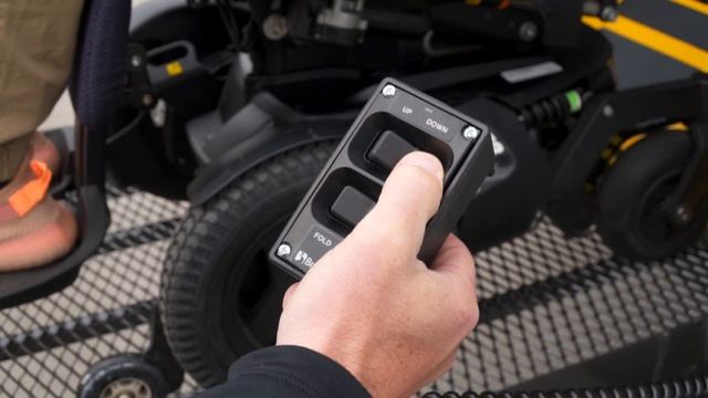 How to Operate a Wheelchair Lift смотреть онлайн