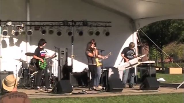Dee sings "D'yer Maker" Stapleton Rocks 9-11-10 смотреть онлайн
