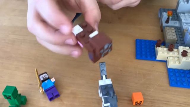 LEGO Minecraft Die Crafting-Box 2.0 (Lego Set 21135) смотреть онлайн