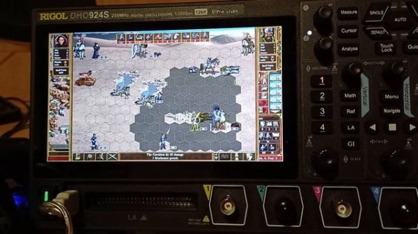 Oscilloscope Rigol DHO924S Hacked - Heroes III