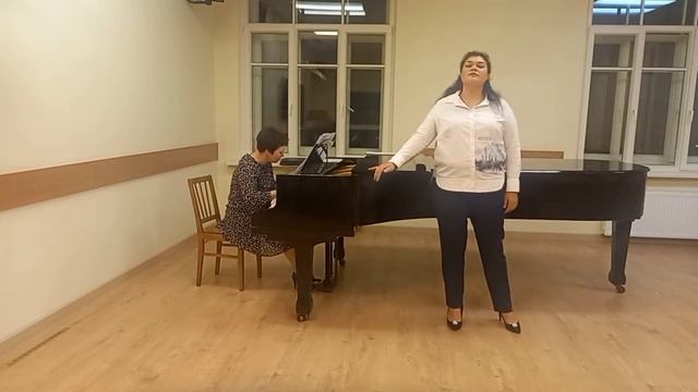 Дж.Пуччини Ария Мими из оперы "Богема" , М.П Мусоргский Думка Параси из оперы"Сарочинская ярмарка" смотреть онлайн