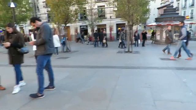 Opera Metro Station on the Plaza de Isabel in Madrid Spain смотреть онлайн