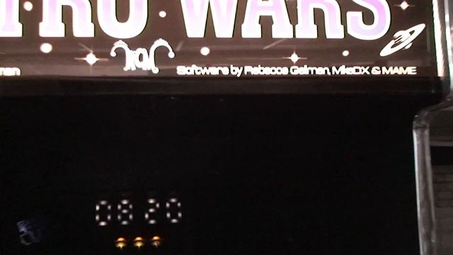 Full size Astro Wars at the retro computer museum смотреть онлайн