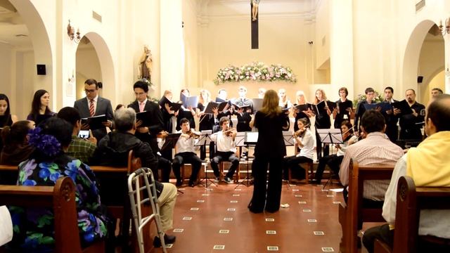 Coro de cámara Santa Rita - Benedictus - Misa Breve en Do Charles Gounod смотреть онлайн