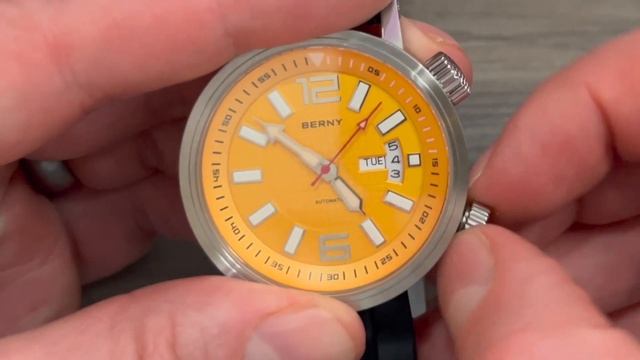 Berny Compressor AM7081M - Incredible Value $99 Automatic 200M Dive Watch