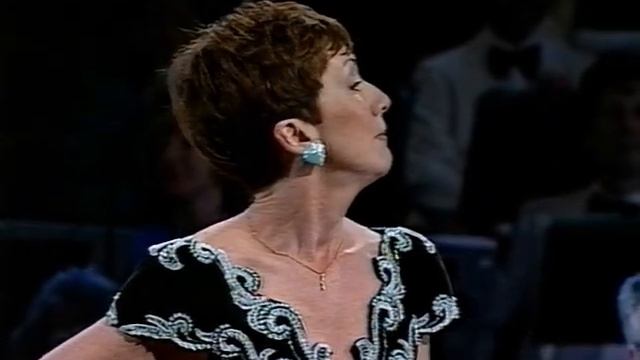 Duetto buffo di due gatti - aka The Cats' Duet - Proms '96 - Felicity Lott and Ann Murray смотреть онлайн