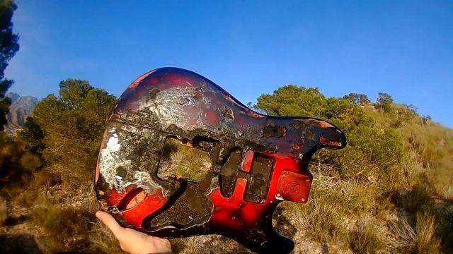 Жгу свой Stratocaster во имя искусства!!! смотреть онлайн