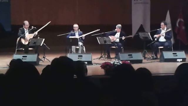 grup dört mevsim .zeybek kaşık havası смотреть онлайн