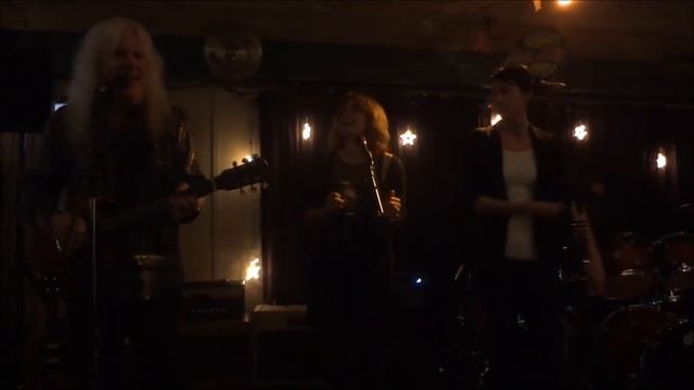 Shakin' by Howard Glazer Live @ The New Place Lounge 12-21-2013 смотреть онлайн