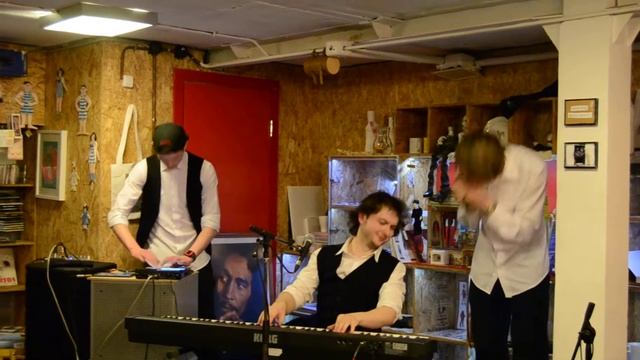 Fire Granny (ночь театров) смотреть онлайн