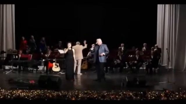 "Ды" ( " Ты") сл. и муз. Георгий Гучмазов , аранж. Олег Диамбеков . Исп. З. Дзахоева и Г. Гучмазов смотреть онлайн