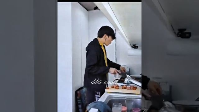 Вы избрали этот путь👬взявши за руки друг друга #Vkook