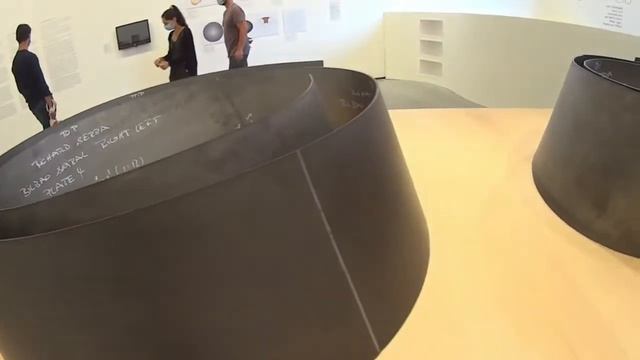 Guggenheim Bilbao in 5 minutes - inside Richard Serra's works смотреть онлайн