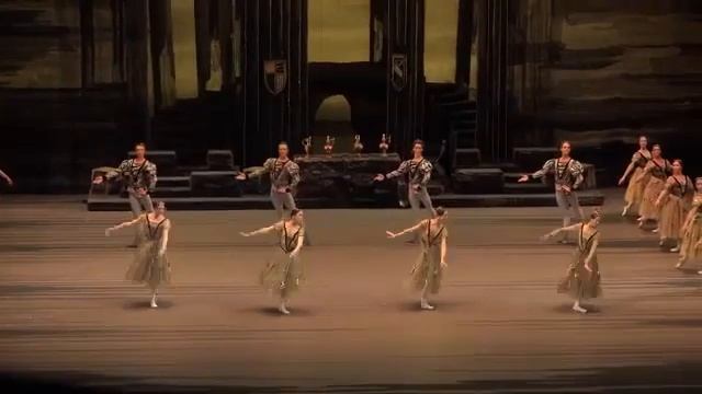 乾杯の踊り「白鳥の湖」ステパーノワ＆オフチャレンコ、ボリショイ劇場 "Swan Lake" Y. Stepanova & A. Ovcharenko,Bolshoi Ballet 10 смотреть онлайн