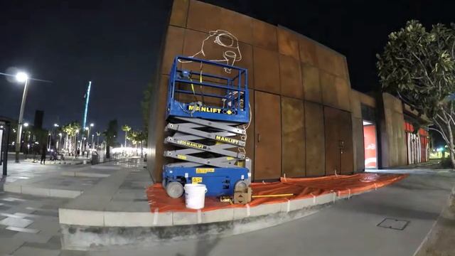 Manlift Spotted at Dubai Canvas 2018 смотреть онлайн