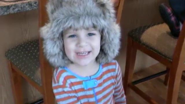 Easton sporting a Russian Hat смотреть онлайн
