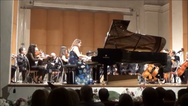R. Schumann - Piano Concerto op.54 - I mov. - Faccini Betsabea смотреть онлайн