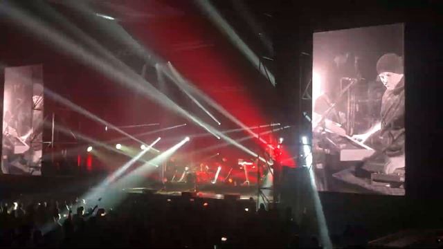 Звери - Районы-кварталы (Live, Челябинск, 06.02.2022 🤘) смотреть онлайн