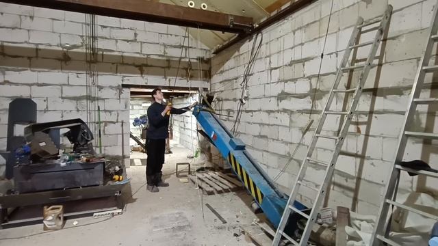 Мечта детства - подъёмник в гараж! Монтаж ПЛД-5 смотреть онлайн