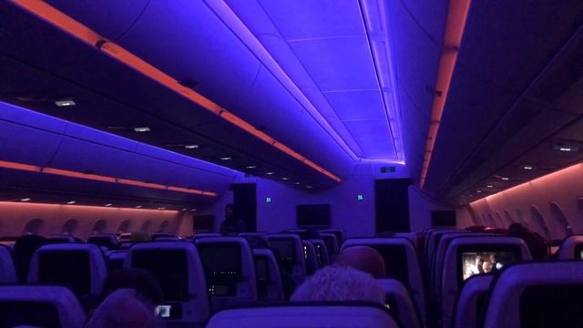 Empty Qatar Airways Airbus A350-900 Doha - Zürich (A7-ALJ)