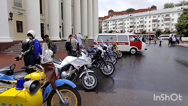 парад ретро автомобилей посвящённый Дню гос. авто инспекции. Рязань 2023г. смотреть онлайн