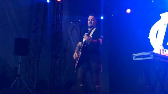 Adam Gontier - Pain смотреть онлайн
