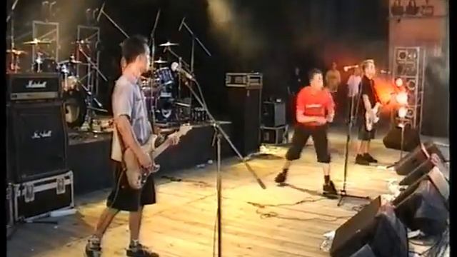 НАИВ - Концерт в Москве, "Зеленый Театр", 2002