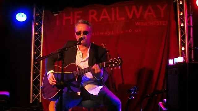 Wayne Hussey - 'You Are Not Alone' смотреть онлайн