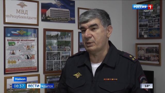 В Гиагинском районе сотрудники ДПС остановили иномарку, которой управлял нетрезвый водитель. смотреть онлайн