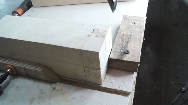 Интересное столярное соединение.(Corner Connection Dovetail Joint.)