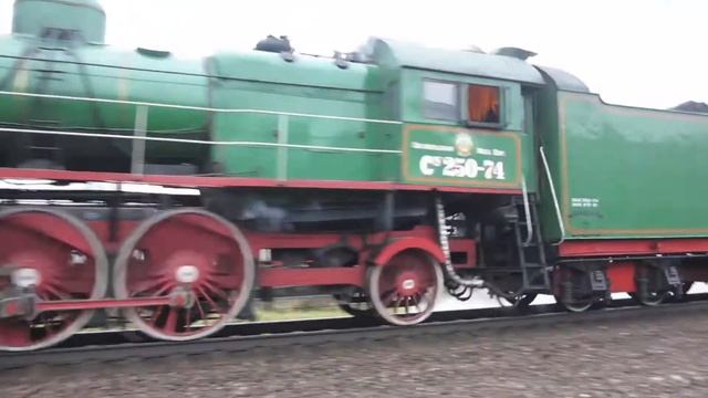 Паровозы Су250-74 и СО17-2359