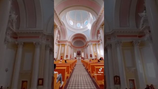 А Царь то - ненастоящий.... Или Королева... смотреть онлайн