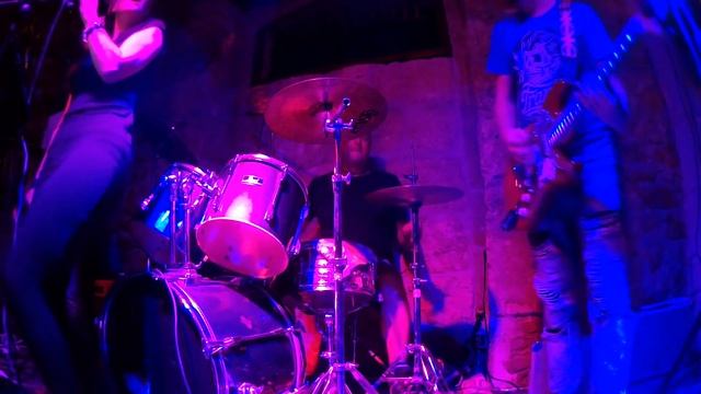 Один день барного музыканта ЗА БУГРОМ смотреть онлайн