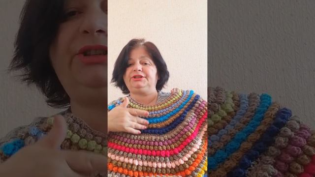 Весенняя кофточка крючком. Шишечки. Круглая какетка или реглан сверху. смотреть онлайн